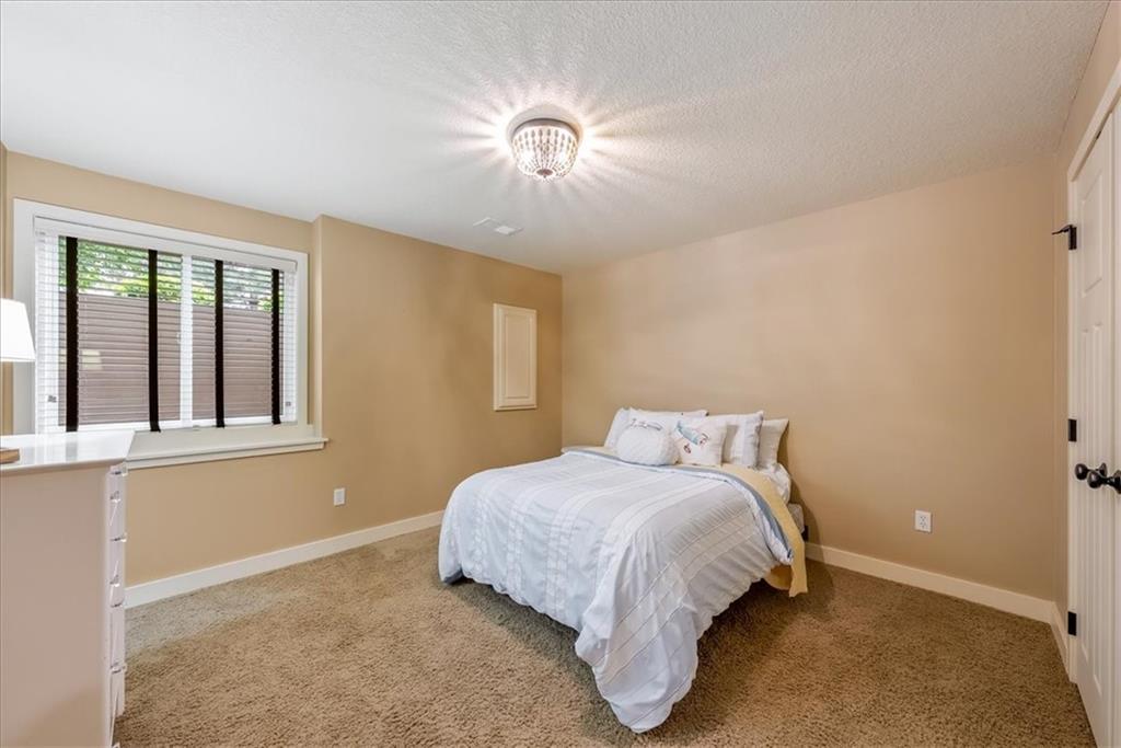 Thumbnail 32