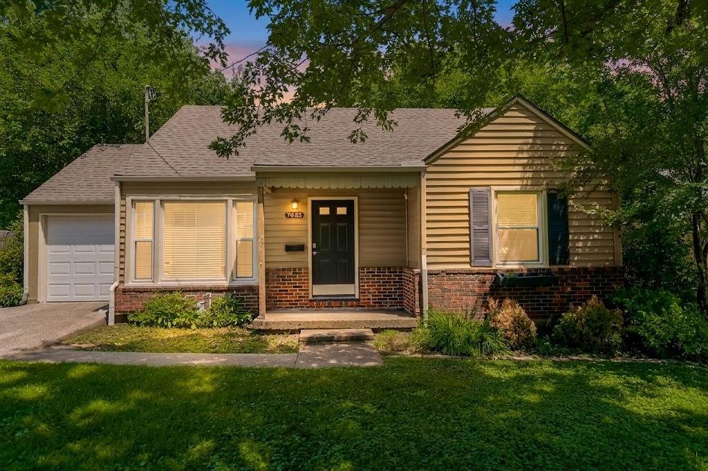 7433 Lamar Avenue