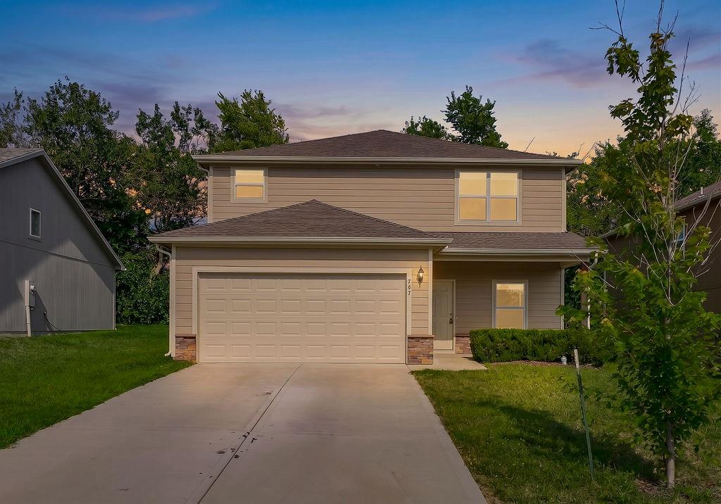 707 Roseberry Drive - Photo 1