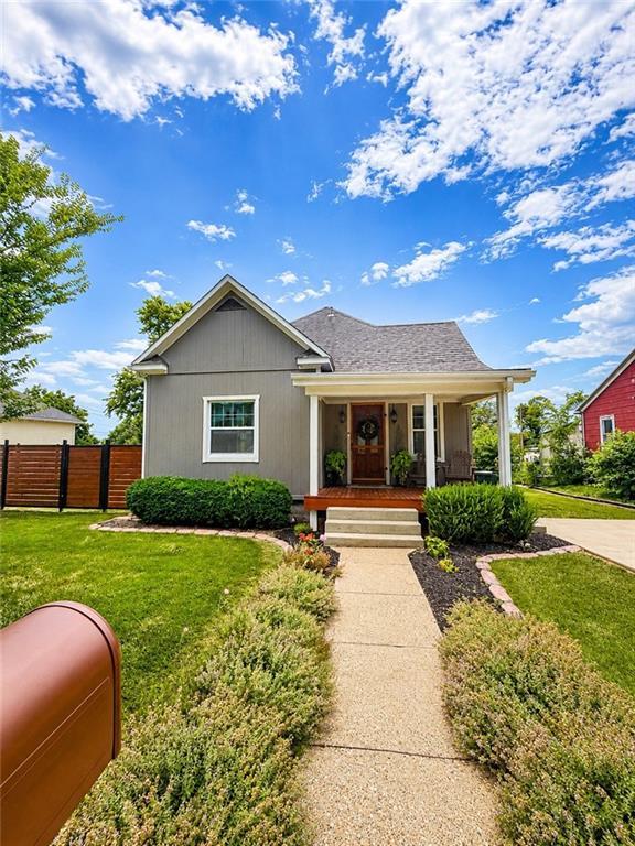 424 E Santa Fe Avenue - Photo 1