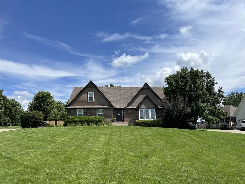 502 Sugarland Drive - Photo 1