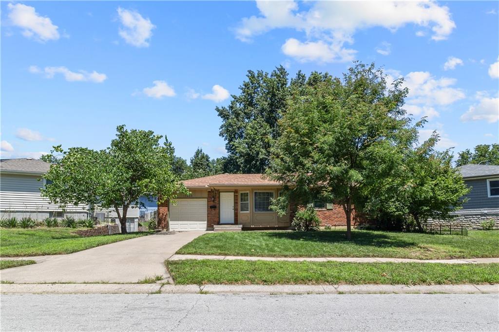 15406 E 36TH Street - Photo 1