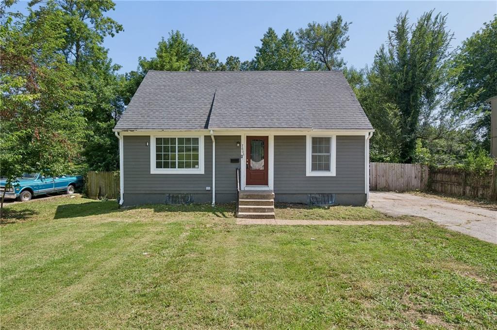 7605 E 50th Street - Photo 1