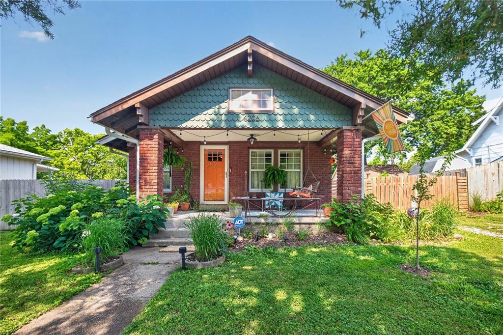 4206 N Kansas Avenue - Photo 1