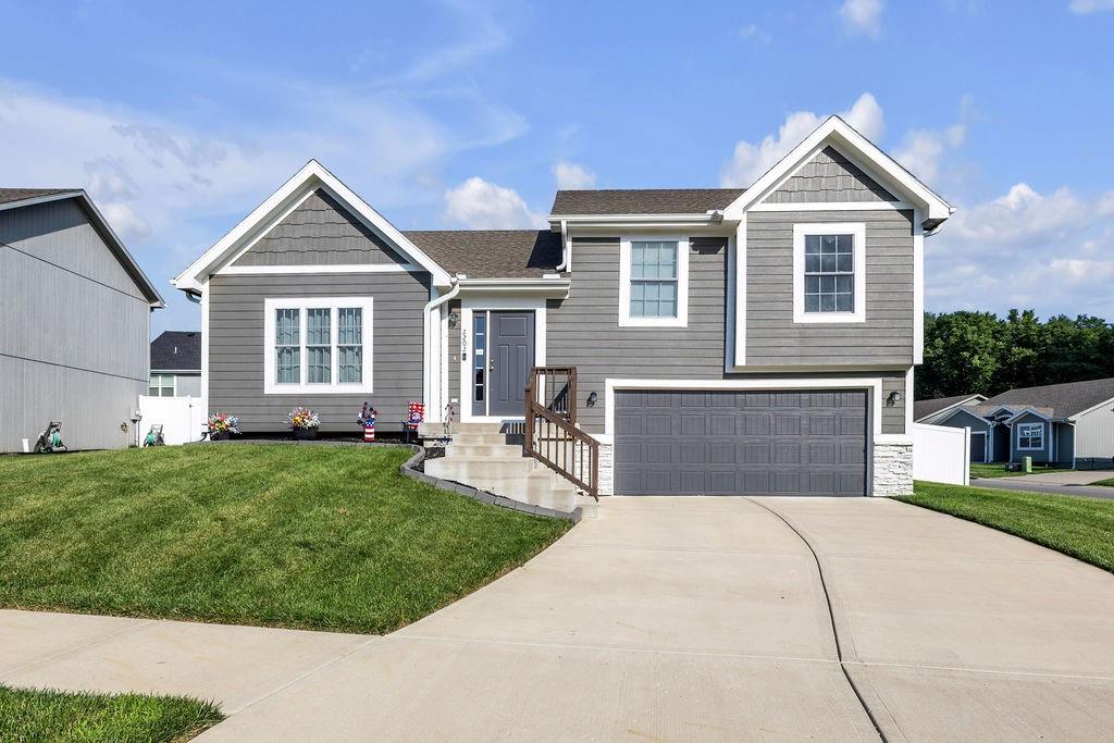 2202 Bateley Street - Photo 1