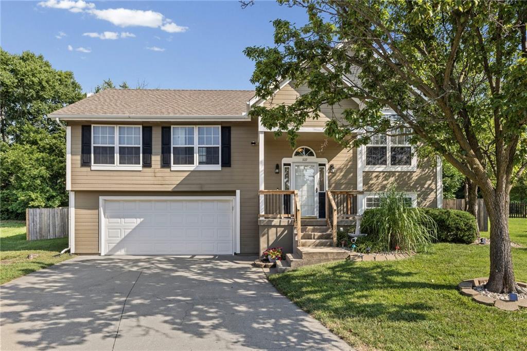 1109 NW Creekside Court - Photo 1