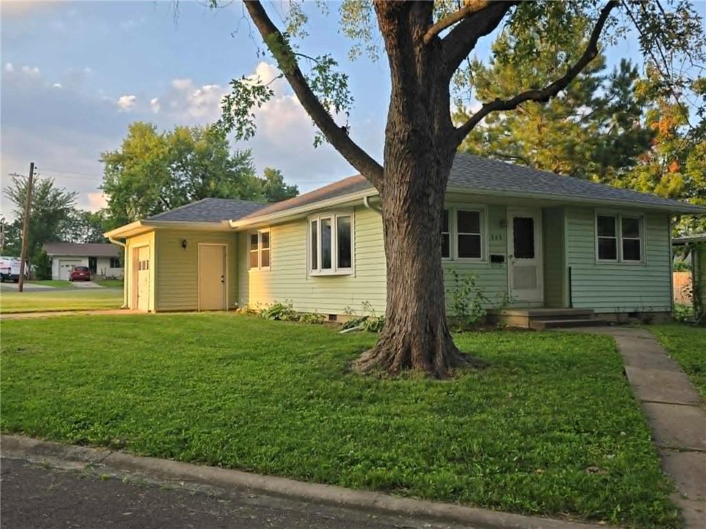303 E Truman Avenue - Photo 1