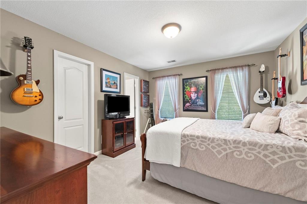 Thumbnail 38