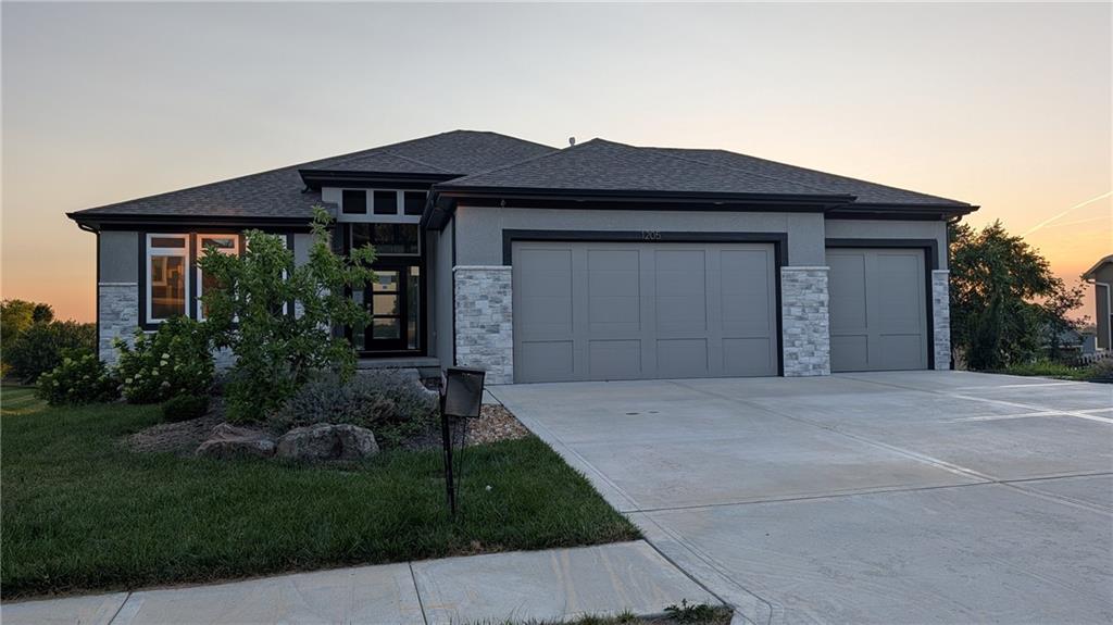 1205 Hampton Drive - Photo 1