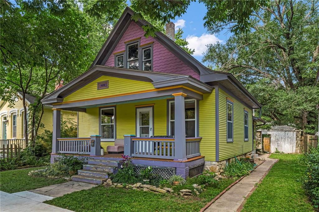 920 Connecticut Street - Photo 1
