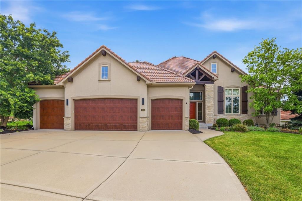 6119 Southlake Drive - Photo 1
