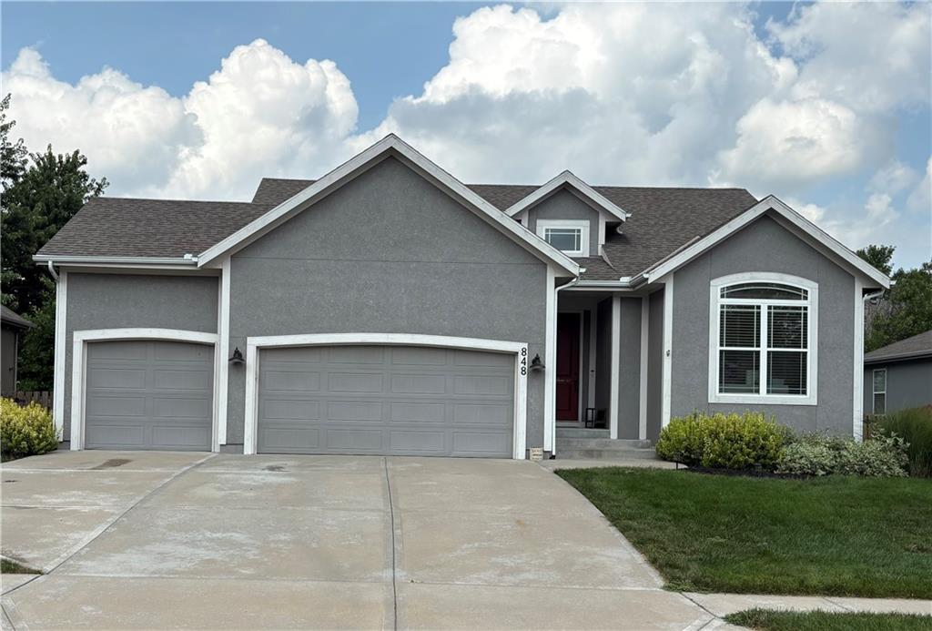 848 N Alder Street - Photo 1