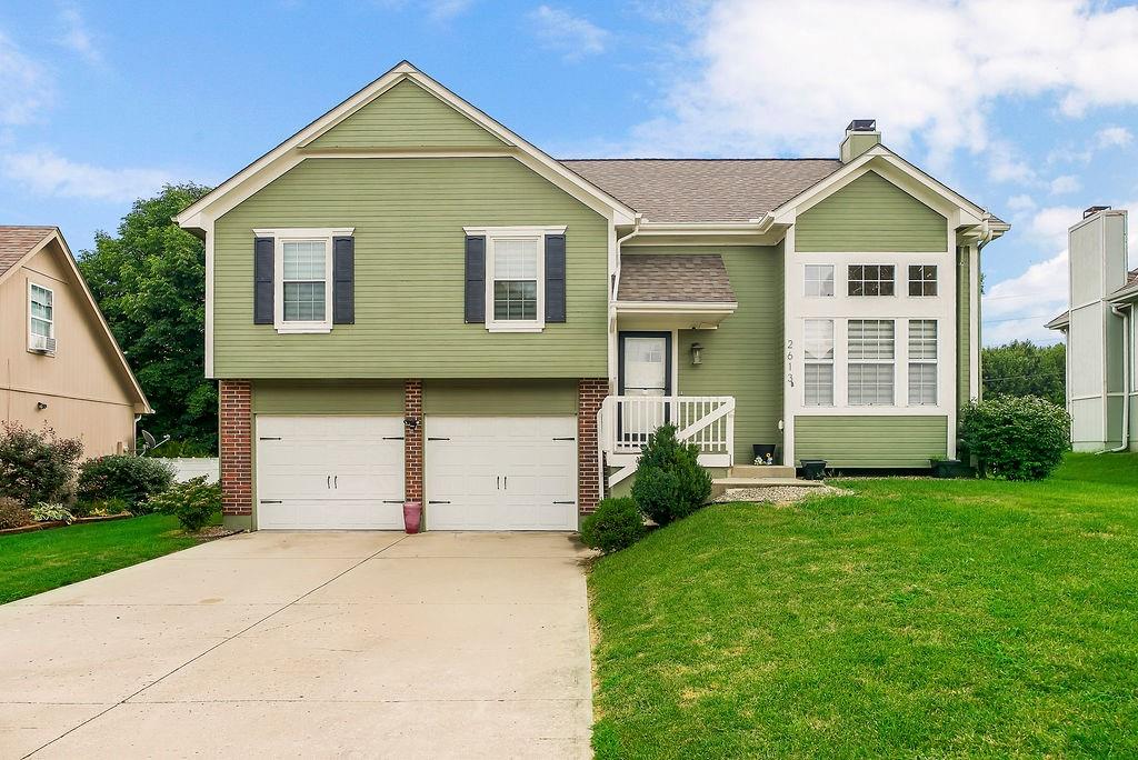 2613 SE Winchester Drive - Photo 1