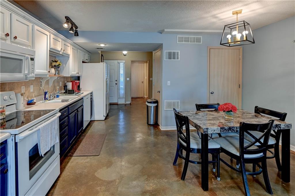 8112 N Lawn Avenue - Photo 1