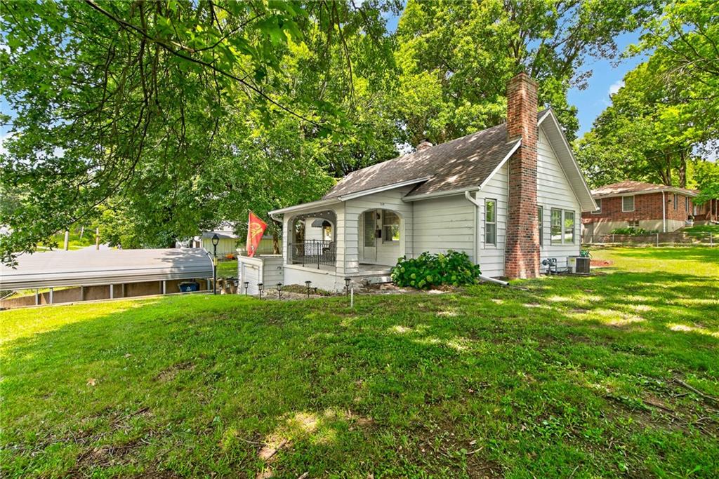 12510 E 51st Street - Photo 1
