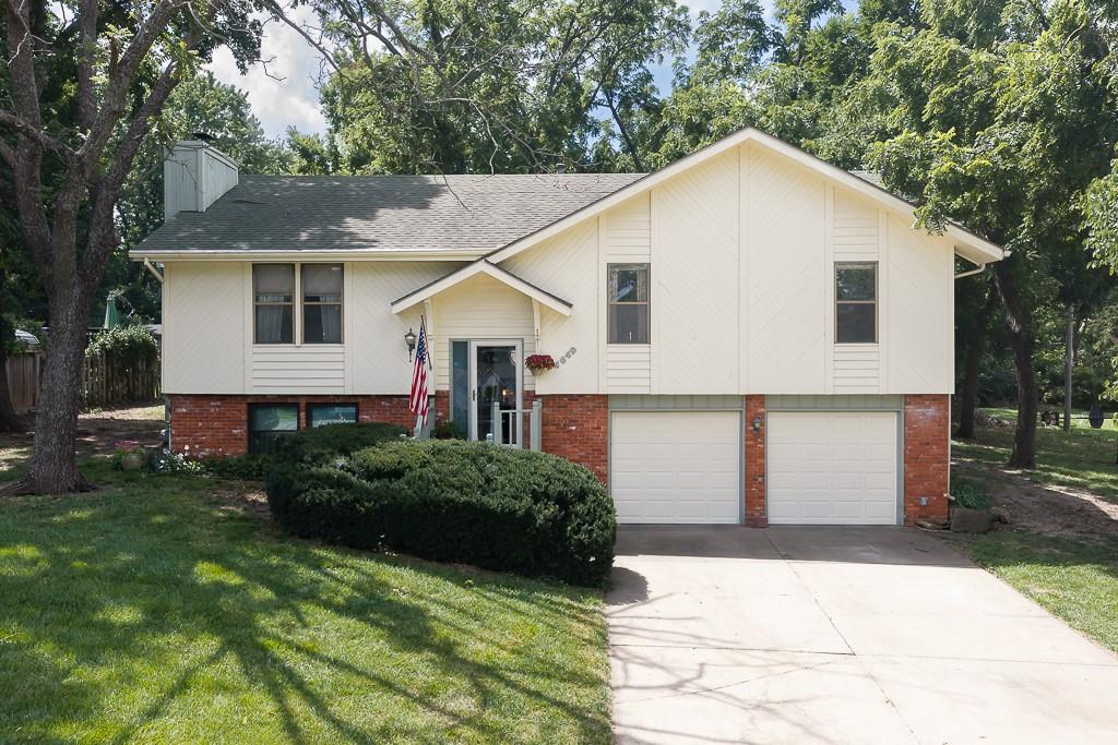 4649 SE 26th Terrace - Photo 1