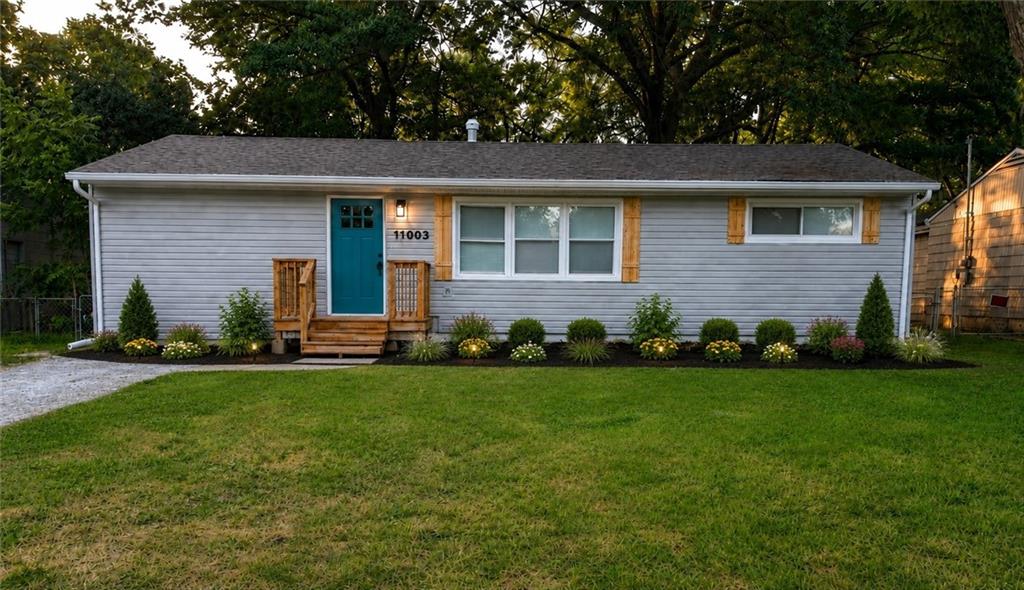 11003 Cambridge Avenue - Photo 1