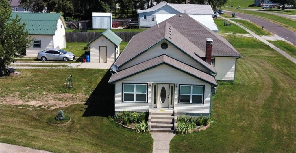 301 Walnut Street - Photo 1