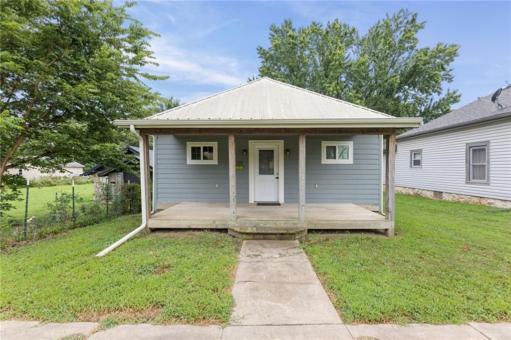 534 E 2nd Avenue - Photo 1