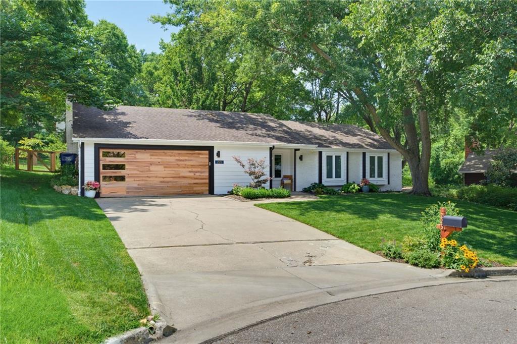 225 Arizona Place