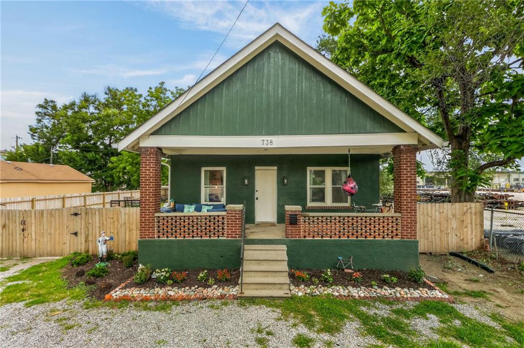738 N Garland Avenue - Photo 1