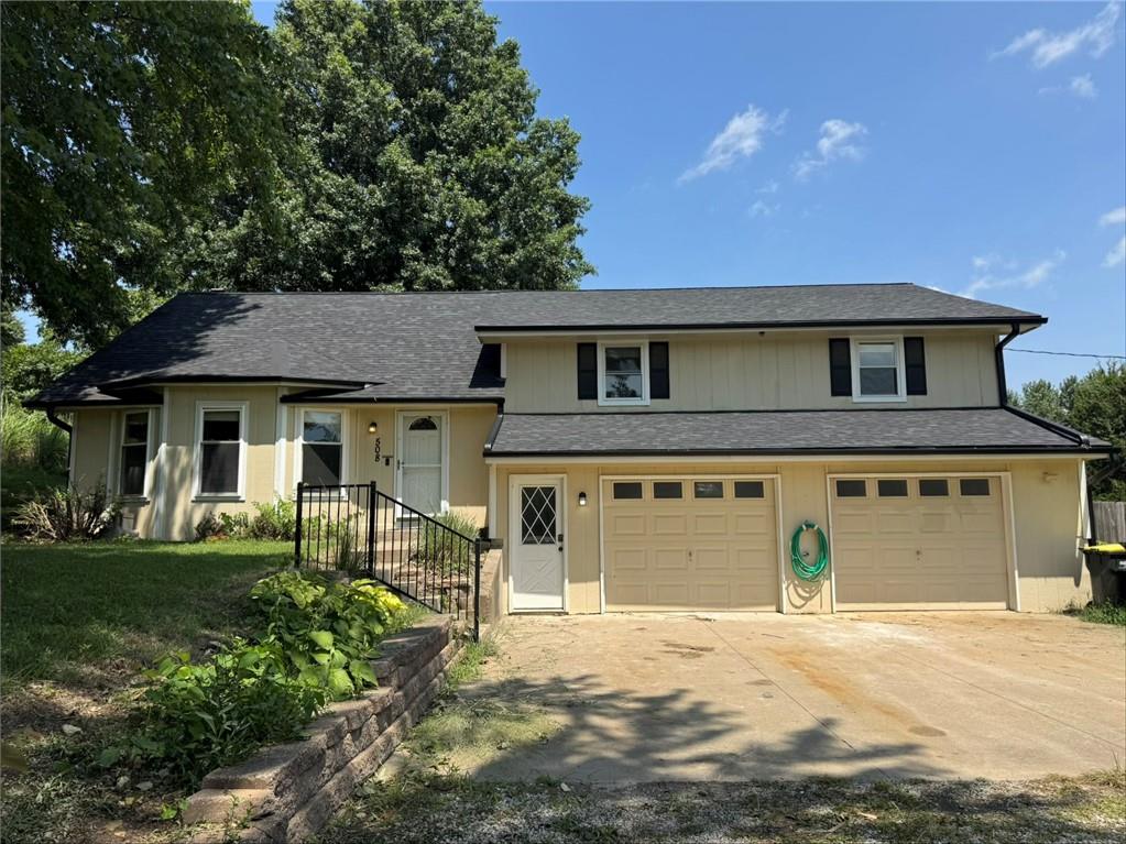 508 Maple Lane - Photo 1