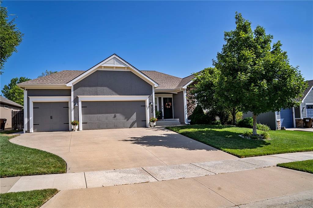 6208 Crystal Lane