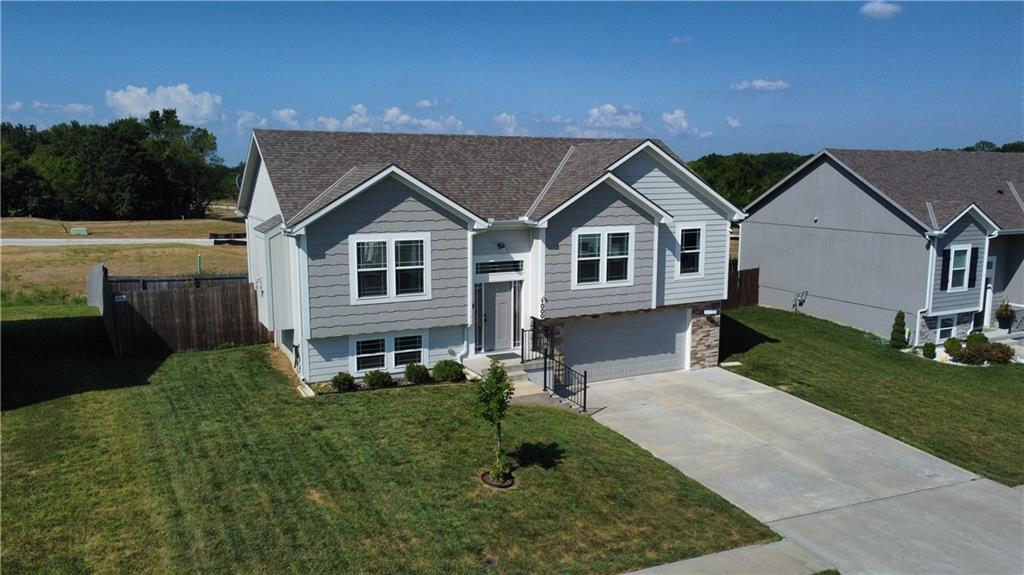 1000 NW 4th Street - Photo 1