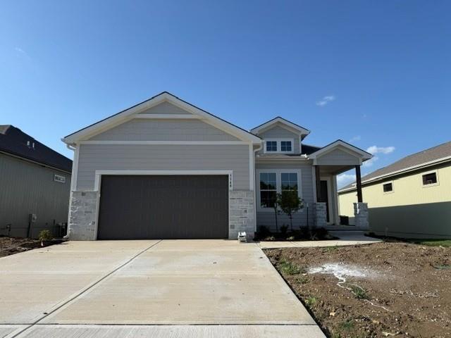 1148 SW Whitby Drive - Photo 1