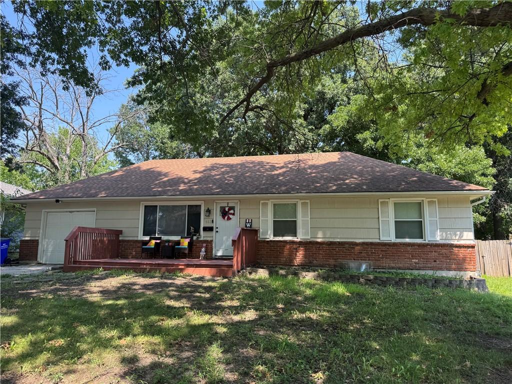 613 NE Corder Street - Photo 1