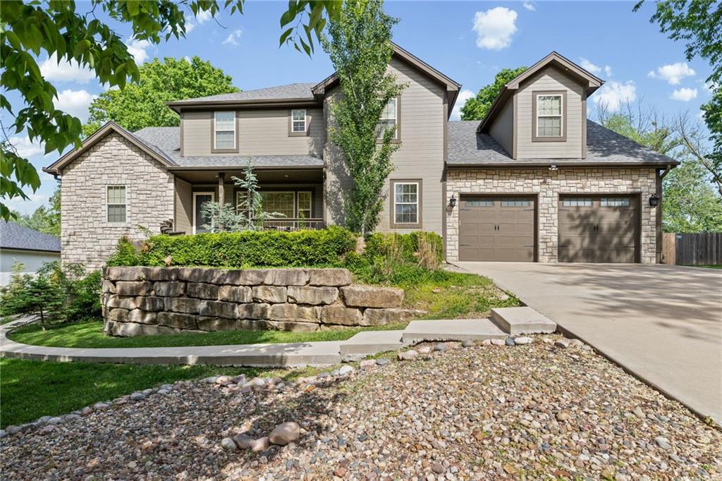 8119 NW Venita Street - Photo 1