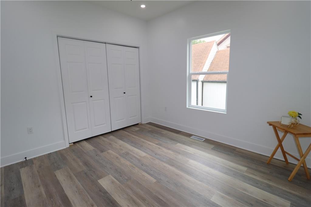 Thumbnail 16