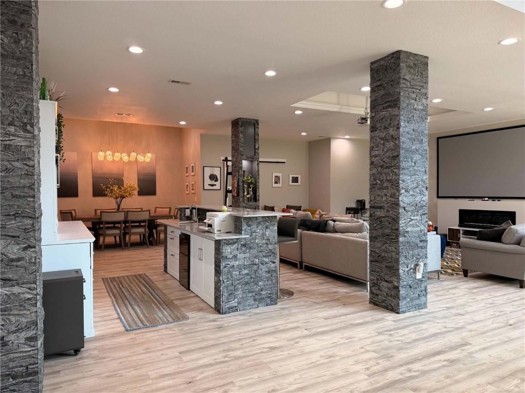 Thumbnail 42