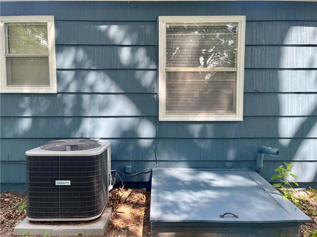 Thumbnail 32