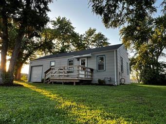 7800 E 86th Street - Photo 1