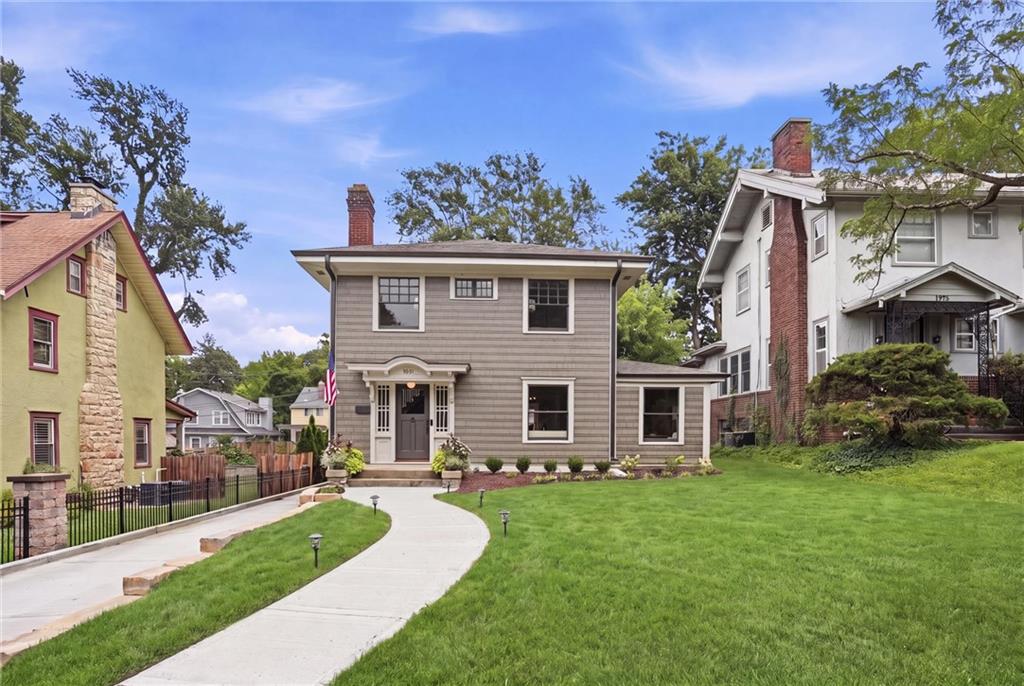 6021 Wornall Road - Photo 1