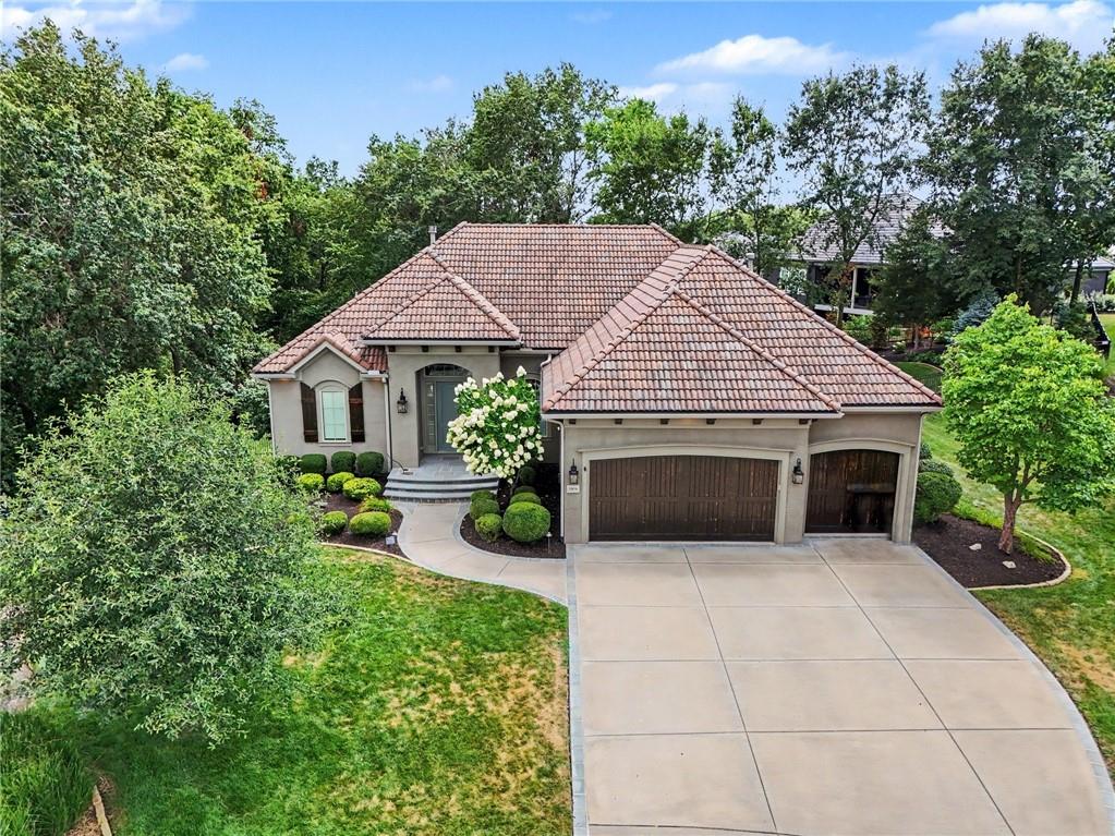 5950 N Saline Avenue - Photo 1