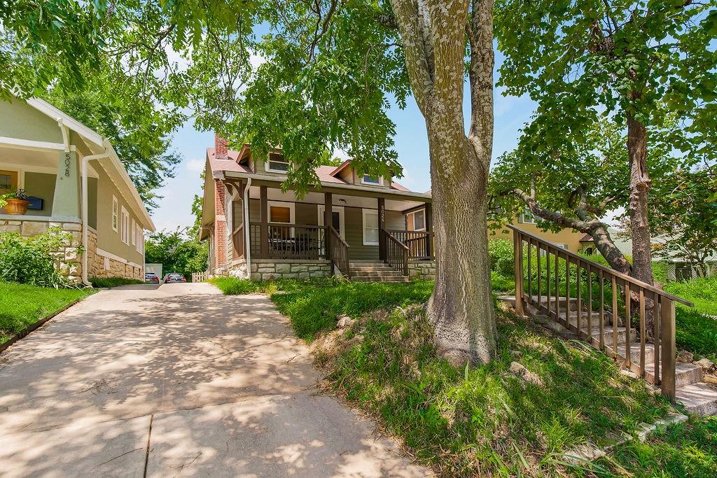 5026 VIRGINIA Avenue - Photo 1