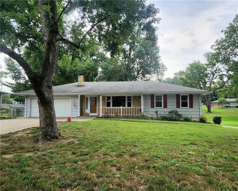 2701 S Maybrook Avenue - Photo 1
