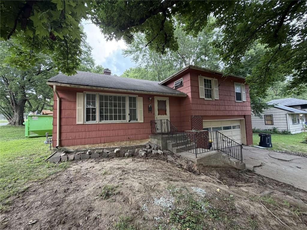 5401 Smalley Avenue - Photo 1
