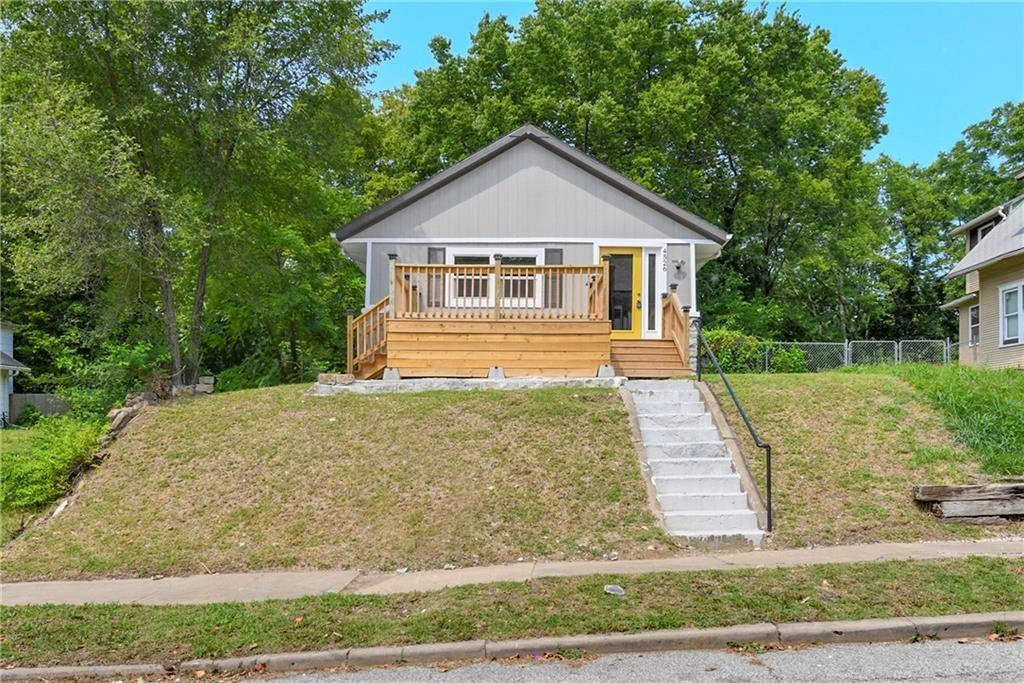 4526 Park Avenue - Photo 1