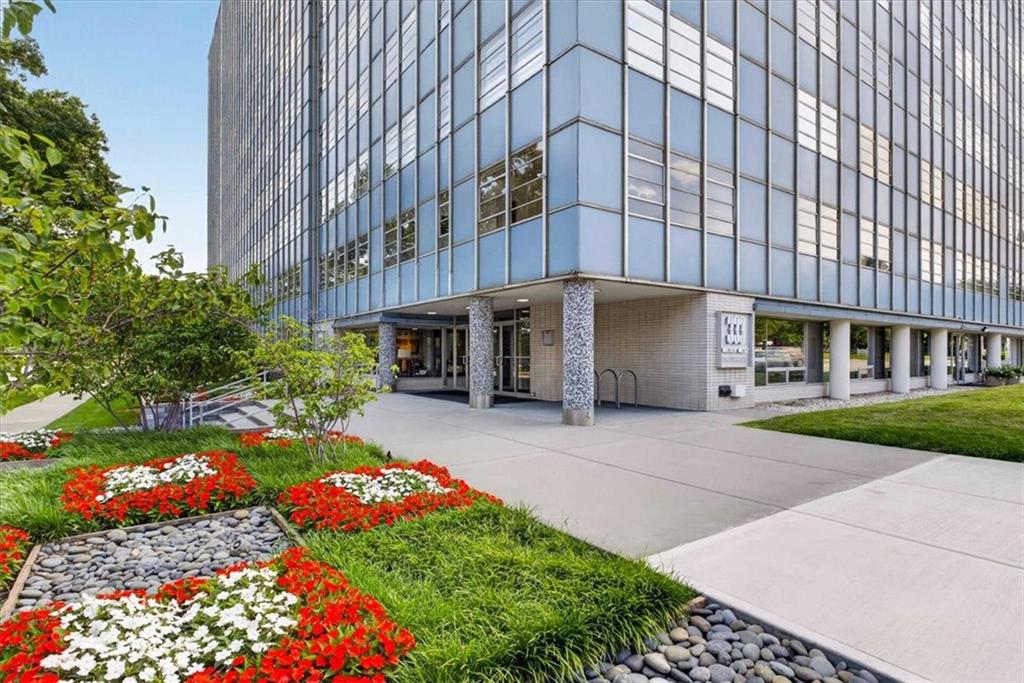 333 W Meyer Boulevard #714 - Photo 1