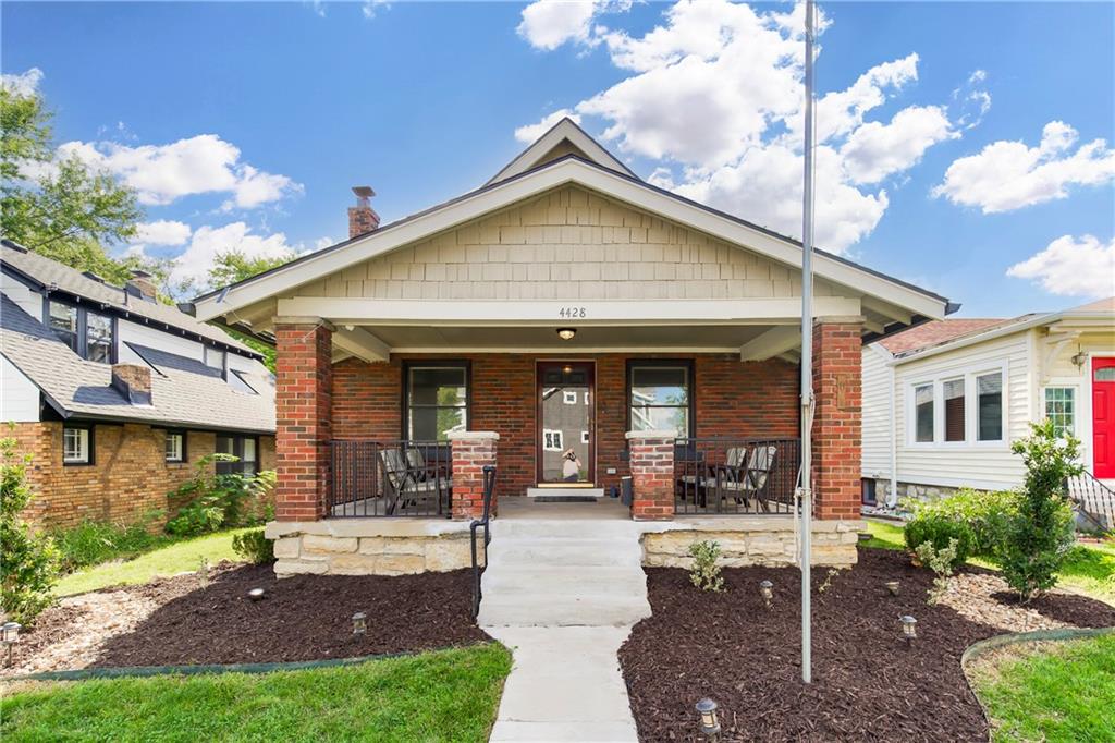 4428 Summit Street - Photo 1
