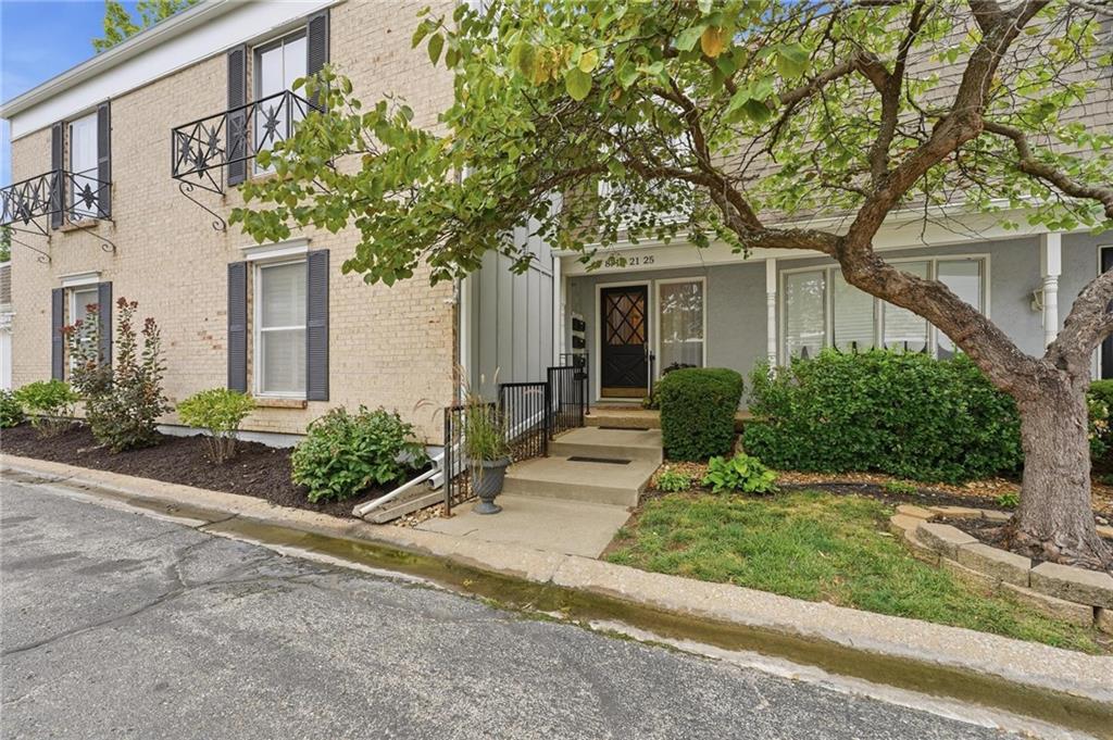8721 Riggs Lane