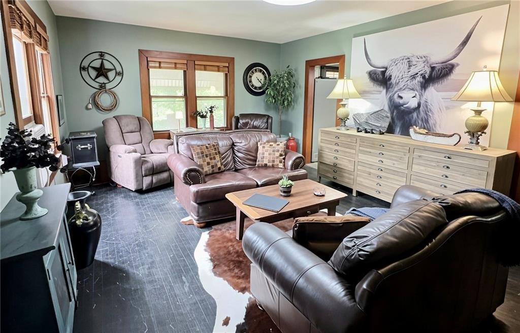 218 W Joe Davis Street - Photo 1