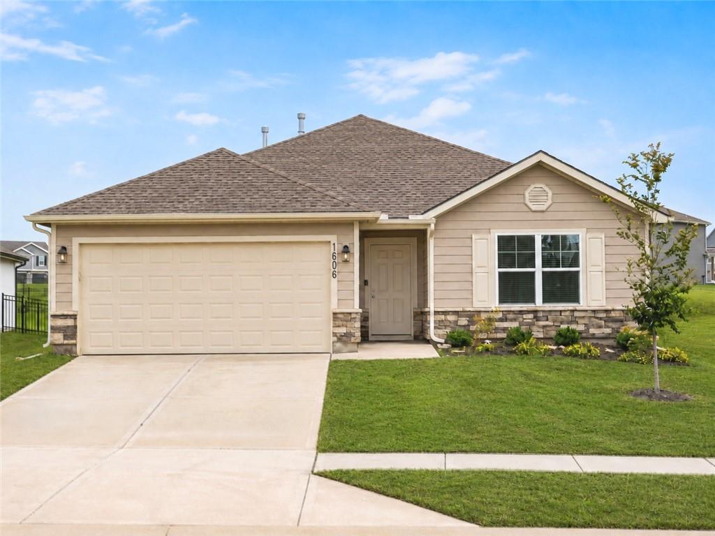 1606 Maci Drive - Photo 1