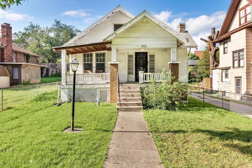 3908 Norledge Avenue - Photo 1