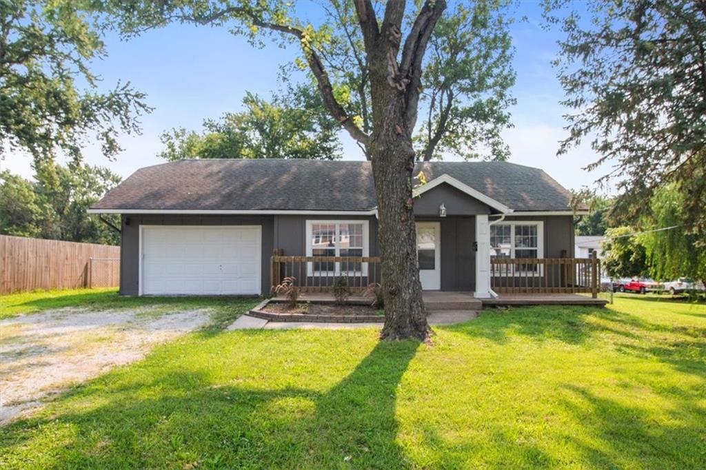 1409 S Kings Highway - Photo 1