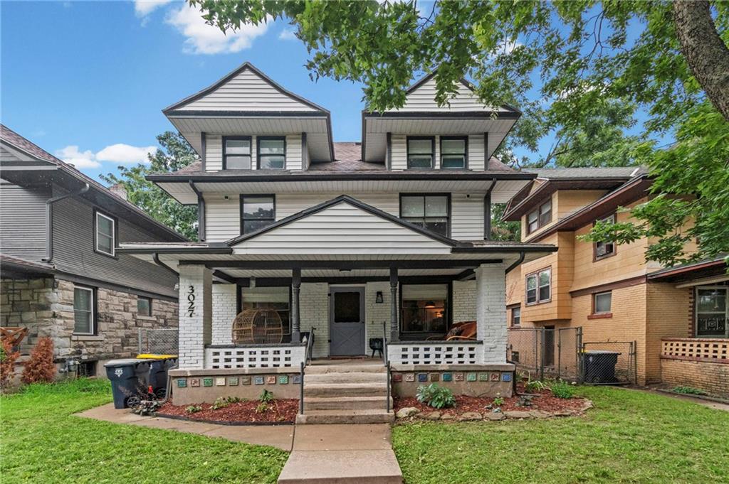 3027 Charlotte Street - Photo 1