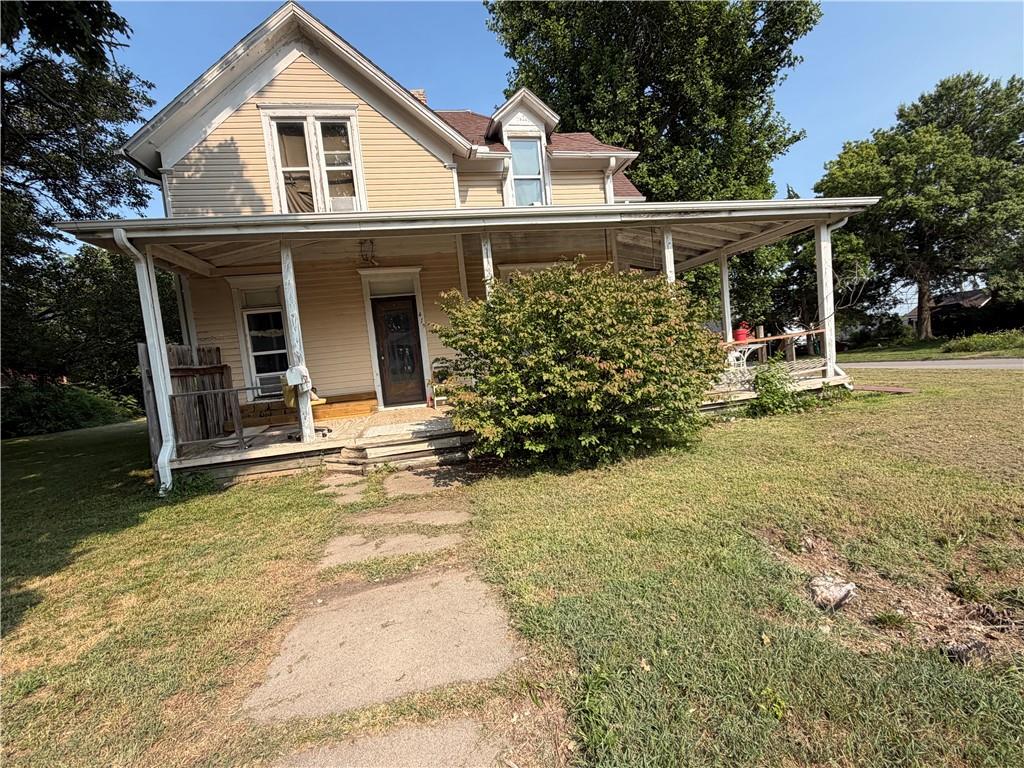 419 S Buchanan Street - Photo 1